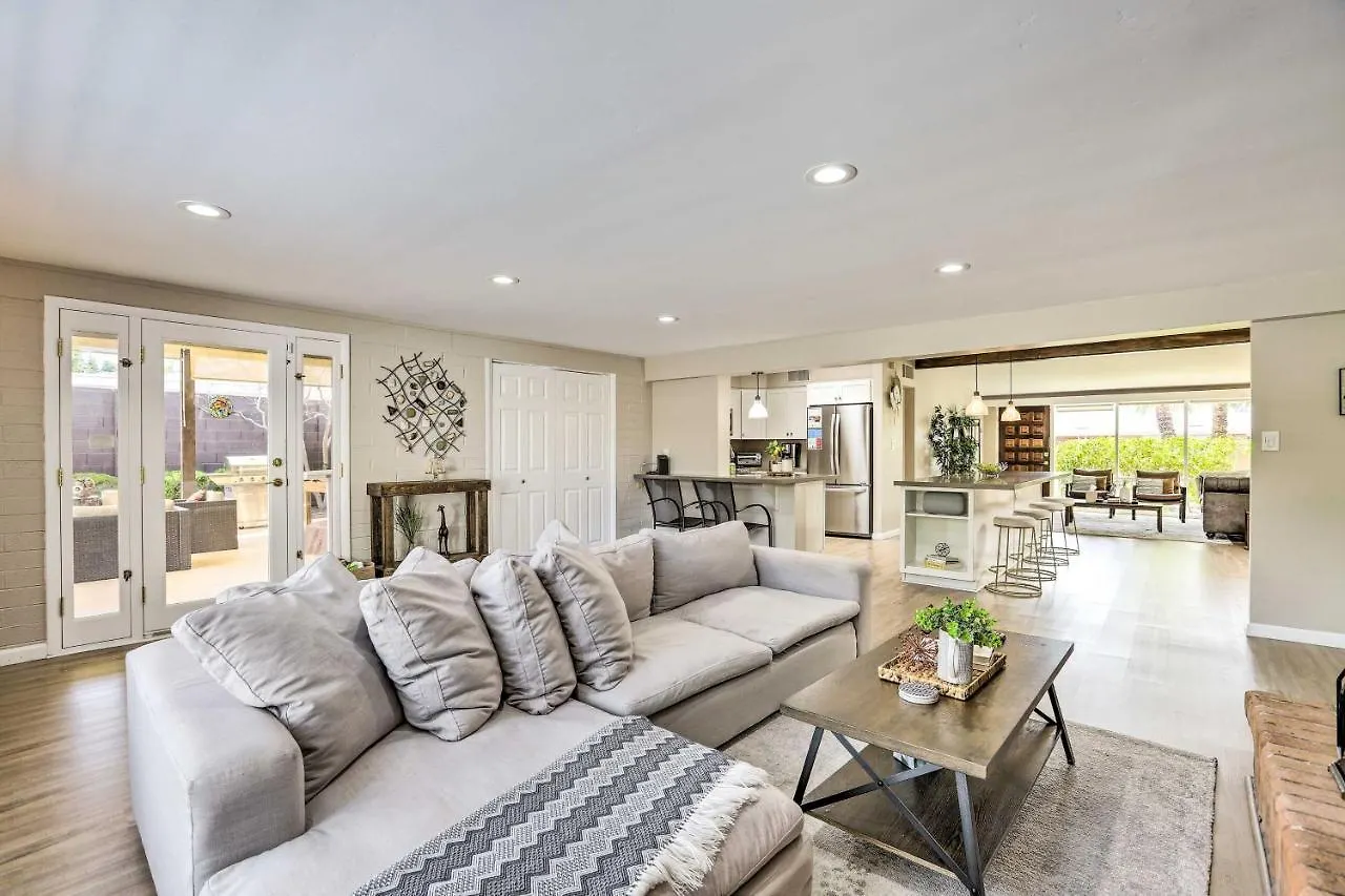 Phoenix Home With Pool And Foosball, 7 Mi To Downtown